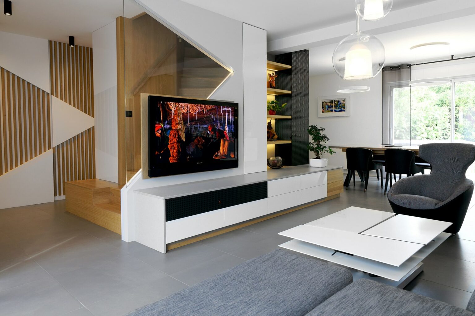 Martine et Alain - aménagement salon sur-mesure - meuble tv - agencement intérieur paris Montreuil vincennes - Cocré-art